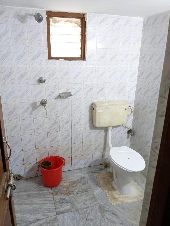 Shree Nivas Homestay Puri Buitenkant foto