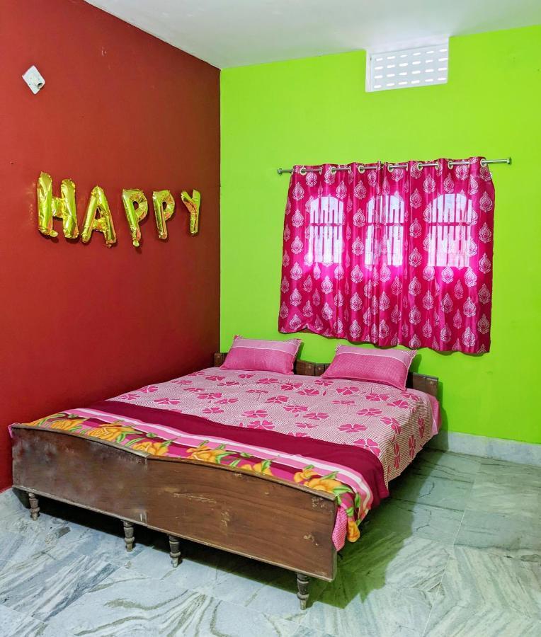 Shree Nivas Homestay Puri Buitenkant foto