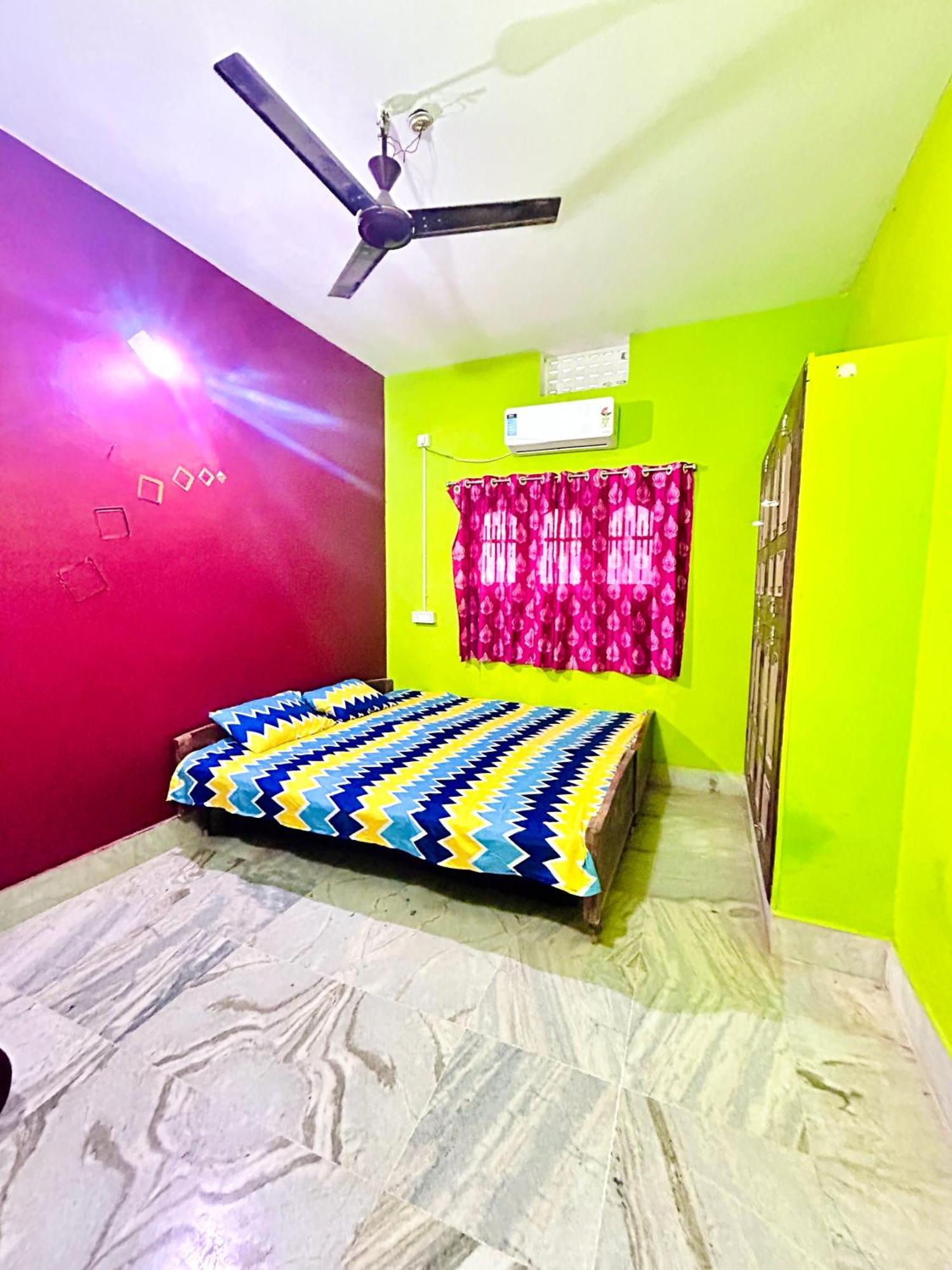 Shree Nivas Homestay Puri Buitenkant foto